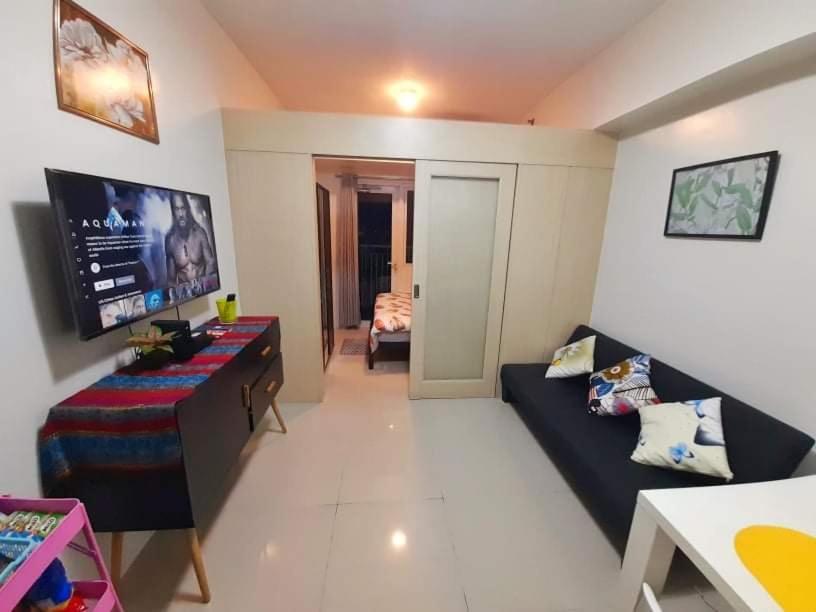 סן פדרו מקאטי D&G Affordable Staycation Airbnb Ph מראה חיצוני תמונה